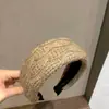 Diadema de Punto Trenzado Retro para Mujer, Diadema Ancha de Borde Ancho para Otoño/Invierno, Hilo Suave y Esponjoso, Accesorio para el Cabello Simple y Versátil para Mujer