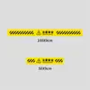Cuidado, adesivos de piso antiderrapantes e resistentes ao desgaste, placas, placas deslizantes estreitas, preste atenção ao aviso de segurança sob os pés, linha de um metro