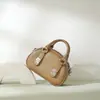 2026 Novo Modelo Fecho de Alta Qualidade Bolsa de Ombro Único Transversal Modelo Bowling Mini Bolsa de Mão Formato Bolinho Bolsa Feminina de Couro Genuíno