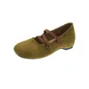 Sapatos femininos Mary Jane estilo francês com 4cm de aumento interno de altura, novo modelo do início do outono de 2026, sapatilhas elegantes com tira cruzada e sola macia