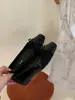 Zapatos cuadrados para mujer Chuyuji estilo francés con lazo elegante, 3 cm de altura interior adicional, puntera cuadrada, modelo nuevo 2026, suela gruesa baja