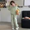 Conjunto de Ropa de Trabajo de Primavera y Otoño para Niñas 2024 Nueva Moda Infantil Chaqueta Casual Deportiva para Niña Conjunto de Dos Piezas Tendencia