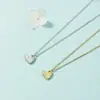 Colar bicolor para mulheres, fresco e doce, corrente de clavícula com pingente de coração dobrado tridimensional, joia de ouro em formato de coração em estilo minimalista
