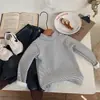 Ropa interior térmica de invierno Muno para niños, ropa de abrigo para niños, estilo coreano para niños, top de cuello medio alto engrosado, bebé con rayas, manga larga
