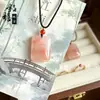 Pingente de Jade Flor de Pessegueiro Vinho Nuvem Auspiciosa Pingente Fechadura Jade Rosa Flor de Pessegueiro Vinho Pingente Fivela da Paz Presente para Namorada Presente de Feriado