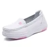Zapatos de enfermera 2024 para mujer, suela suave, transpirables, cómodos, pies sin olor, huecos, antideslizantes, planos, de cuero, transpirables, zapatos médicos