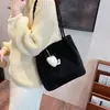 Bolso de Hombro Retro de Gamuza para Viajes Diario Mujer 2026 Nuevo Otoño/Invierno Gran Capacidad Bolso de Hombro Debajo del Brazo Bolso Cubo Versátil