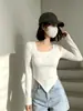 Top Corto Ajustado Irregular de Otoño e Invierno para Mujer, Ropa Interior Sexy de Deseo Puro, Camiseta de Manga Larga de Diseñador