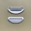 Suministro en stock Plástico mate para pasta de dientes Exprimidor de pasta de dientes tipo boca Exprimidor de pasta de dientes de plástico exprimidor de pasta de dientes