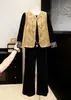 Traje de Primavera de Luxo para Mães, Novo Conjunto Nacional Estilo Chinês, Roupas para Mulheres de Meia-Idade e Idosas, Conjunto de Veludo de Três Peças para Primavera e Outono para Mulheres