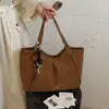 Bolsa retro grande de camurça para mulheres 2026 nova bolsa de ombro única casual para outono e inverno Bolsa tote estilo coreano para o dia a dia