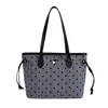 Bolso de hombro moderno de gran capacidad para mujer, nueva colección otoño 2026, bolso de hombro casual retro de lunares, bolsa de mano para el trabajo