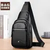 Bolsa de peito masculina da moda mais vendida internacionalmente, bolsa crossbody masculina portátil de couro genuíno, à prova d'água, resistente ao desgaste e multifuncional