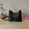 Bolso de Hombro Cruzado Tejido con Patrón de Nicho Estilizado Shuai Mi para Mujer, Nuevo Bolso de Hombro Cruzado de Moda Verano 2026, Retro