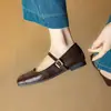 2026 Novos Sapatos Mary Jane Retrô de Uma Tira Boca Rasa Salto Baixo Bico Quadrado Couro Tamanho Grande Transfronteiriço 33-43