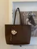 Bolsa Transfronteriza de Gran Capacidad para Mujer Moda Nueva Otoño e Invierno 2026 Bolso de Hombro Versátil para Viajes Diarios Bolso Tote de Textura de Alta Calidad