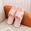 Nuevas Pantuflas de Verano Qidashun, Pantuflas de Espuma Antideslizantes para Parejas, Adecuadas para Hombres y Mujeres, Uso en Interiores y Baño, Disponibles en Múltiples Colores
