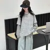 Conjunto de Roupa de Outono para Meninas 2026 Novo Fashionável e Estiloso Primavera-Outono Crianças Maiores Conjunto de Duas Peças com Moletom de Manga Longa e Jeans