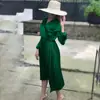 En stock Vestido Cruzado para Mujer de Manga Larga con Cuello en V Plisado de Color Sólido Simple Moda