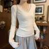Camiseta de manga comprida com decote V e renda emendada, puramente desejável para mulheres, nova blusa básica de outono e inverno, top justo com ombros normais