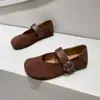 Zapatos Mary Jane planos de estilo francés para mujer, nuevo modelo verano 2026, adecuados para combinar con faldas, mocasines de suela blanda para mujer
