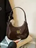 Bolsa de Ombro de Couro Patente Transfronteiriça Atacado para Mulheres 2026 Nova Tendência Estilosa Ins Bolsa de Ombro Elegante para o Dia a Dia Bolsa Transversal