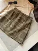 Falda Corta de Gamuza Bordada Jacquard Vintage para Mujer, Nueva Otoño de Cintura Alta Adelgazante Anti-Exposición Línea A