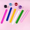 Anel de Pressão de Silicone Personalizado para Crianças e Estudantes Pulseira de Pressão com Impressão Autoenrolável Régua de Tapinha Pulseira de Tapinha Anel de Tapinha Pulseira