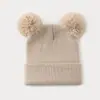Chapéu de Tricô Espesso e Quente para Outono e Inverno com Logotipo Personalizável, Chapéu de Tricô à Prova de Vento e Resistente ao Frio para Uso Externo com Pompons Duplos