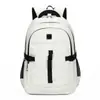 Nueva mochila para portátil de negocios para estudiantes de secundaria y preparatoria, mochila casual simple para hombre de gran capacidad al por mayor