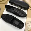 Tods masculinos respiráveis Novos couro genuíno sola macia slip-on tecidos à mão sapatos masculinos casuais modernos mocassins masculinos