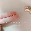 Brincos Mini Lua de Prata Pura S999 para Mulheres, Design de Nicho, Joia de Orelha Invisível Simples, Acessórios Compactos para Estudantes e Pessoas que se Deslocam