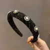 Diadema retro de perlas de camelia para la parte alta del cráneo Dongdaemun Corea estilo socialité de temperamento