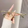 Gafas de sol plateadas sin montura estilo retro europeo y americano tipo ojo de gato para mujer, protección solar de alta gama, para fotos, Y2K, gafas de sol para chicas populares