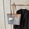 Bolso de mano informal de gran capacidad para mujer, bolso de hombro sencillo y moderno, bolso de viaje versátil para estudiantes universitarios, 2024
