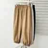Pantalones tipo bloomers florales adelgazantes de moda Otoño para talla grande de más de 100 kg, Pantalones casuales tipo linterna cropped 0994