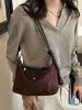 Bolso pequeño para mujer, bolso simple para el hombro, nuevo bolso de ante vintage tipo albóndiga, bolso cuadrado pequeño versátil para hombro y cruzado casual