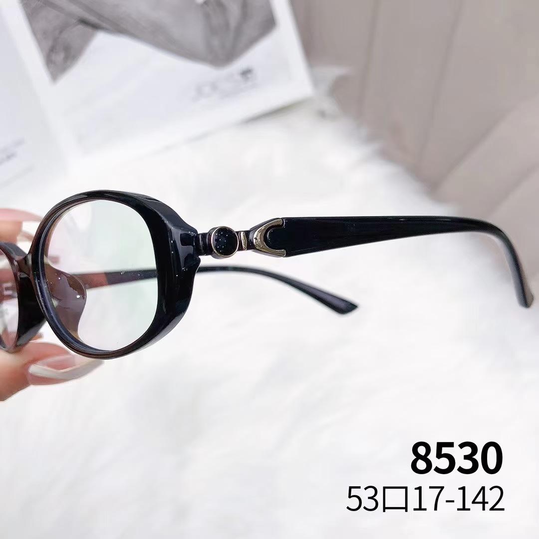 8530 (9)