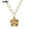 Wt-N1514 Modelo Mais Vendido Europeu e Americano com Designs Florais Tridimensionais Diversos e Pingente de Latão Incrustado com Pérolas Colar de Suéter em Forma de O