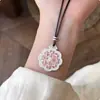 Nuevo Collar con Colgante Hueco Plateado Colorido Estilo Chino con un Estilo Étnico de Alta Gama, Cadena de Clavícula de Moda para Mujer