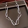 Collar Irregular Geométrico Hueco Incrustado con Diamantes, Cadena para Clavícula Estilo Minimalista Fresco, Accesorio para el Cuello Simple y Versátil con un Diseño Único