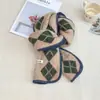 Bufanda de Punto de Cuadros Rombo de Gama Alta Retro Coreana para Mujer Atmósfera Otoño e Invierno 2025 Bufanda Versátil