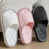 Chinelos de EVA com toque macio para homens e mulheres, populares para casa e banheiro no verão, antiderrapantes, chinelos de casal