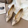 Zapatos Planos Blancos con Grulla de Almohada Boca Baja Strass Lazo Punta Puntiaguda para Mujer Zapatos de Mujer Otoño 2026 Nuevos Zapatos Planos para el Trabajo