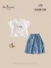 Xiafan Verano Nuevo Estilo Conjunto Infantil y para Niños Pequeños Clase A Conjunto de Dos Piezas Versátil Camiseta de Manga Corta y Pantalones Capri de Mezclilla