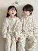 Conjunto de Pijama de Lã Coral Outono/Inverno para Crianças (Meninos e Meninas), Pijama de Zíper Meio e Gola Alta com Desenho, Conjunto de Duas Peças Espesso