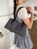 Bolsa Tote de Gran Capacidad, Moda Transfronteriza, Lunares, Nicho, Bolso de Hombro Fresco y Dulce, Moderno y Elegante, Bolso Versátil de Axila