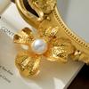 Broche Trevo de Quatro Folhas, Moda Elegante de Alta Qualidade, Broche Versátil de Liga, Pin Acessórios Decorativos de Alta Qualidade para Roupa Exterior