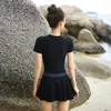 Traje de baño de una pieza con bloques de color para mujer 2025 Moderno Conservador Estilo Estudiante con Falda Control de Abdomen Adelgazante Protector Solar