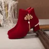 Sapatos de Casamento Vermelhos de Inverno para Mulheres 2025 Novo Vestido de Casamento Xiuhe Noiva Chinesa Salto Alto Que Não Cansa os Pés Botas de Casamento com Forro de Lã